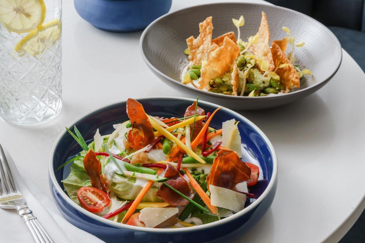 The Algonquin Times Square, Autograph Collection 4*