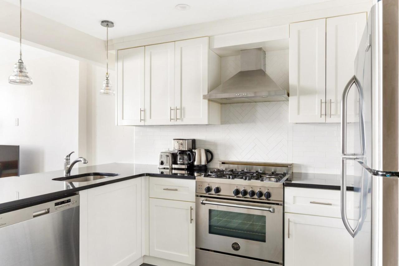 Williamsburg 2br W Wd Outdoor Space Nr L Nyc-797 New York