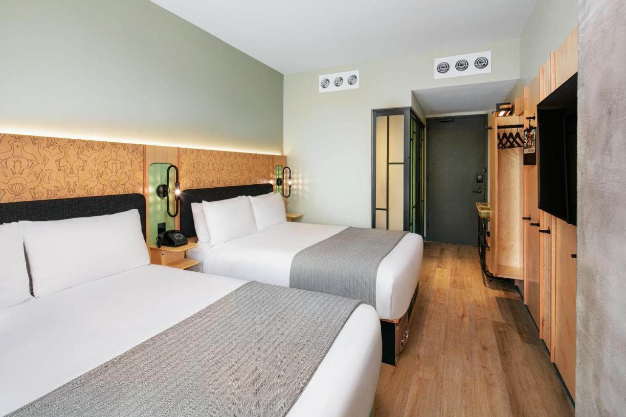 Moxy Brooklyn Williamsburg 4* New York