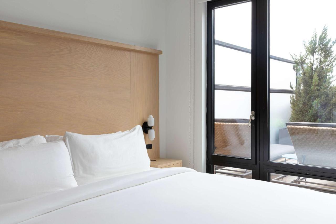 Arlo Soho 4*