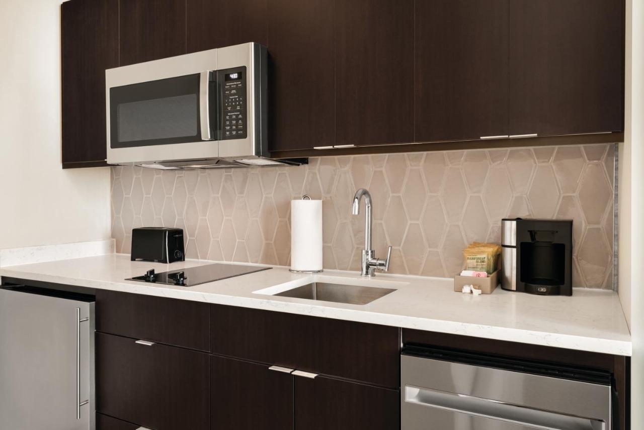 By Marriott Jfk Airport 3*