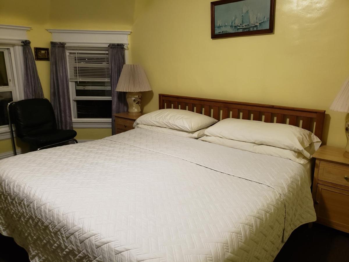 Harbor House Bed & Breakfast New York