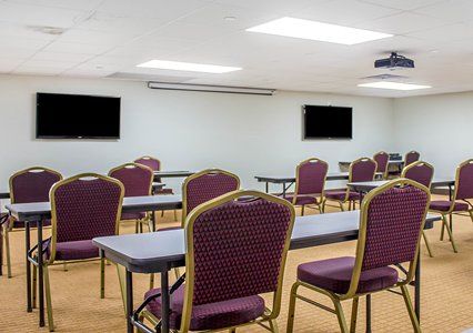 Days By Wyndham Brooklyn Borough Park