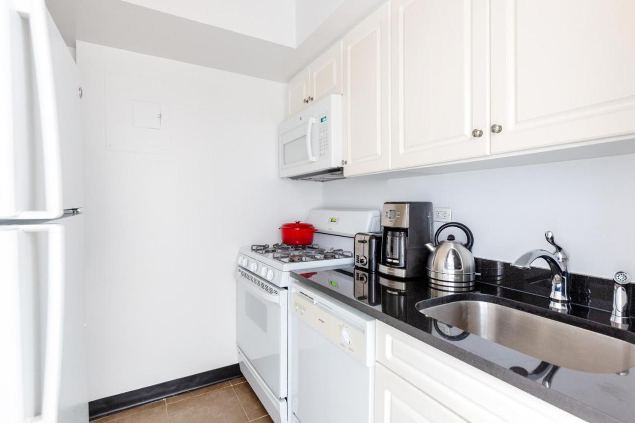 Apartment Midtown 1br W Gym Doorman Nr Park Nyc-510 New York