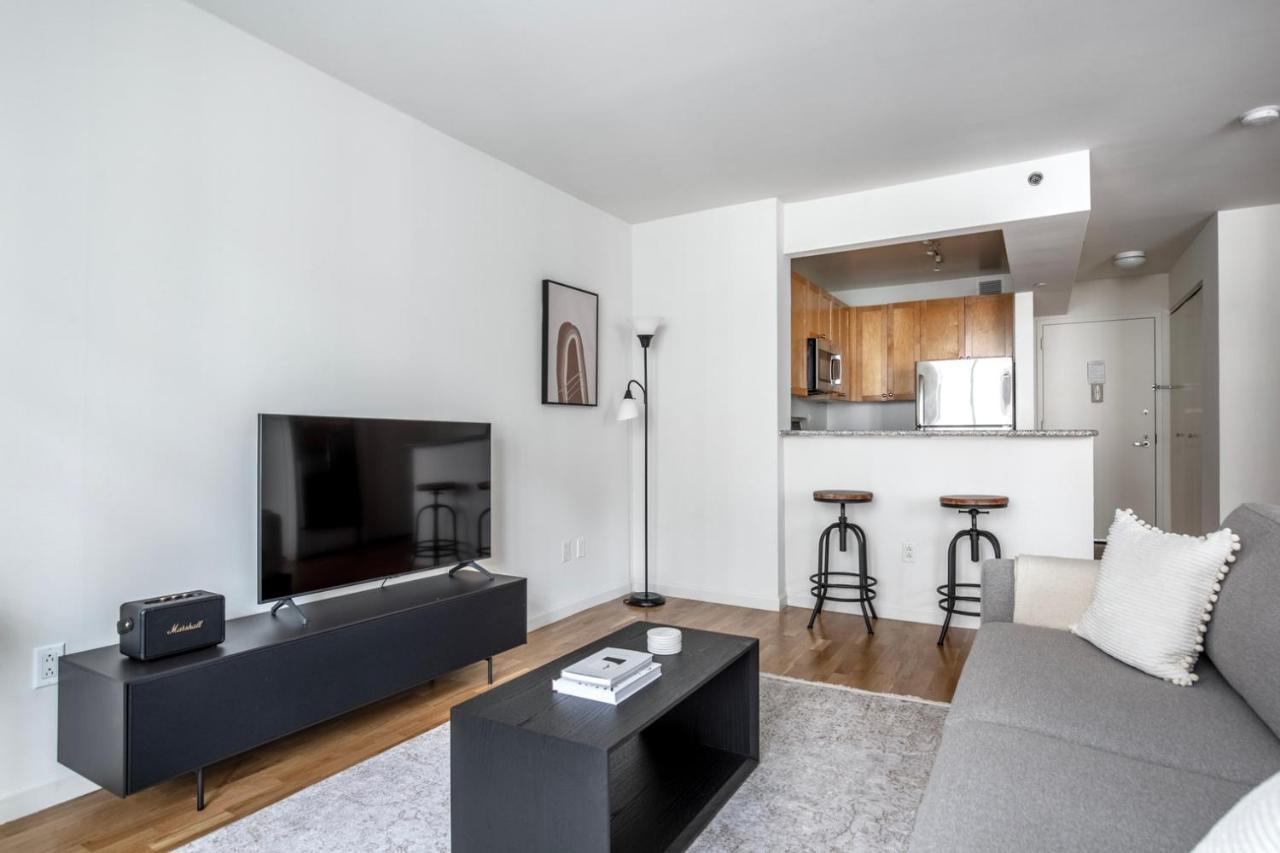 Ues W Elevator Doorman Nr Park Nyc-1038 Apartment