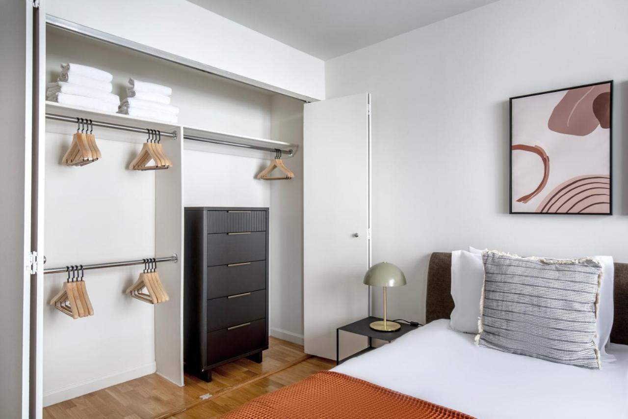 Apartment Ues W Elevator Doorman Nr Park Nyc-1038 New York