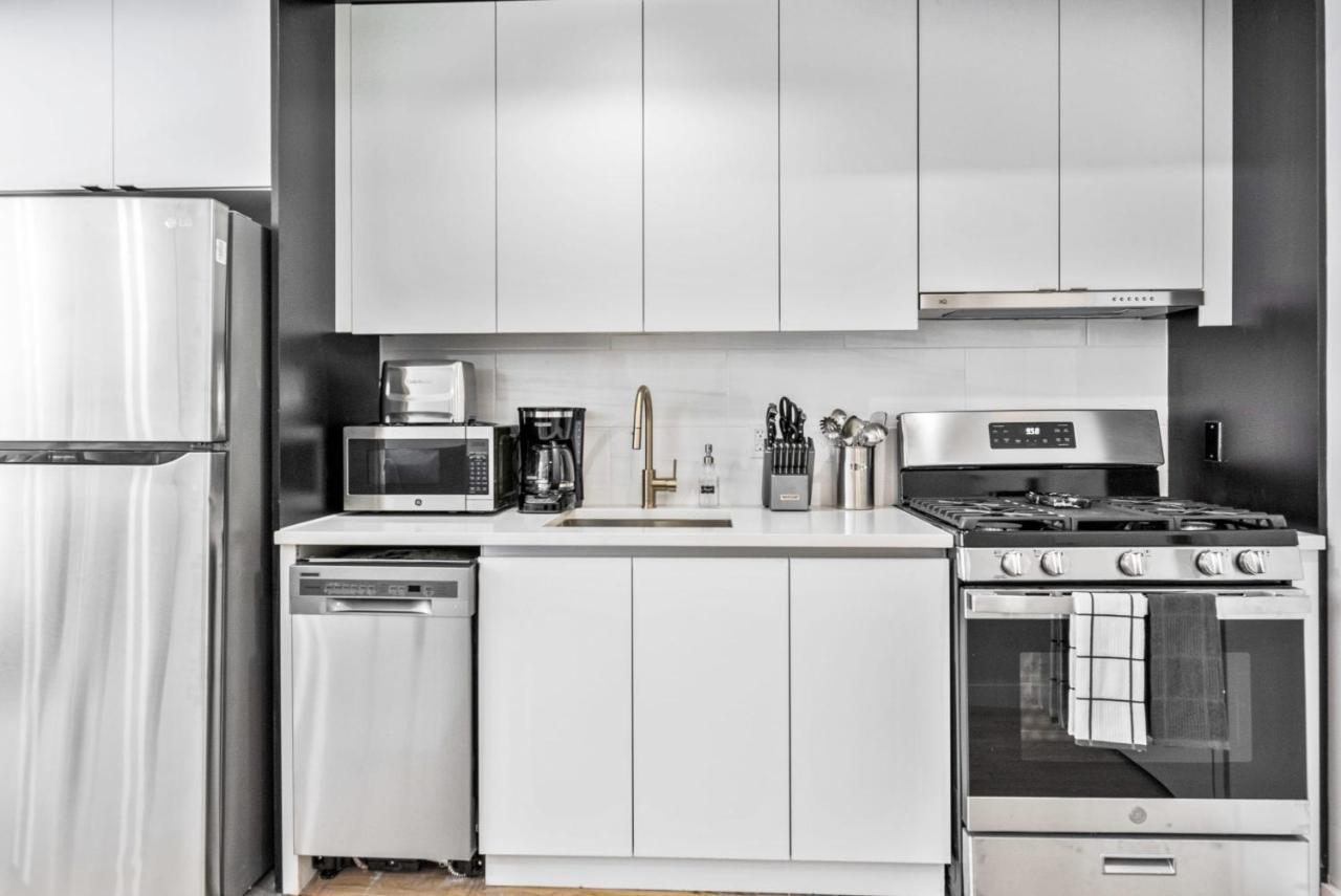 Luxe Studio Ste In Upper East Side With Charming Juliet Balcony Hébergement de vacances