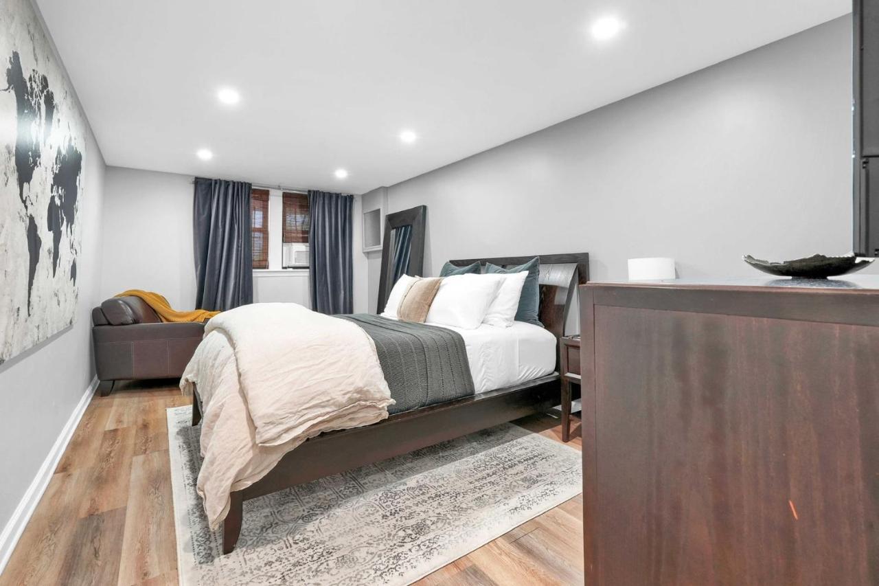 1 Bedroom Beauty In Brooklyn
