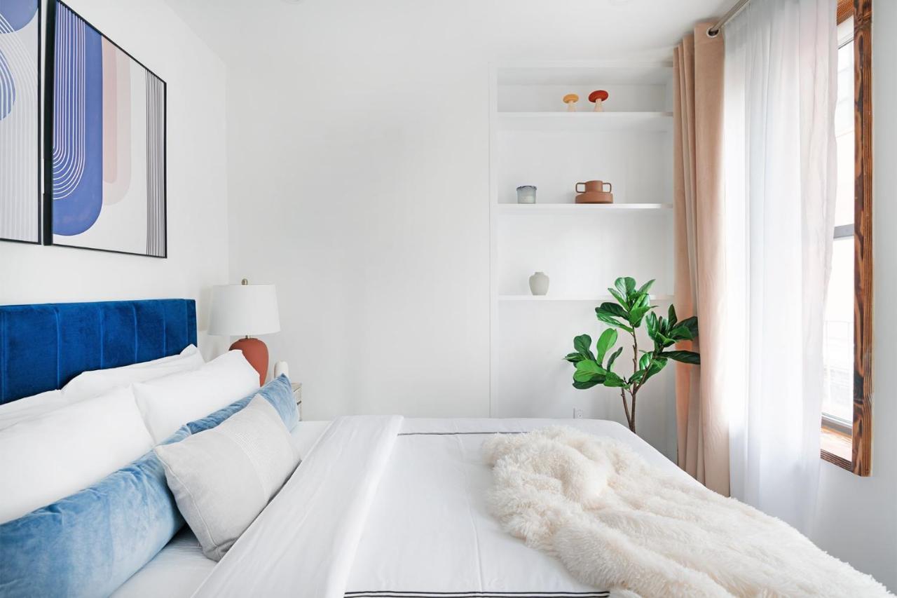 48-3rw Brand New 1br Prime Hells Kitchen - W D * New York