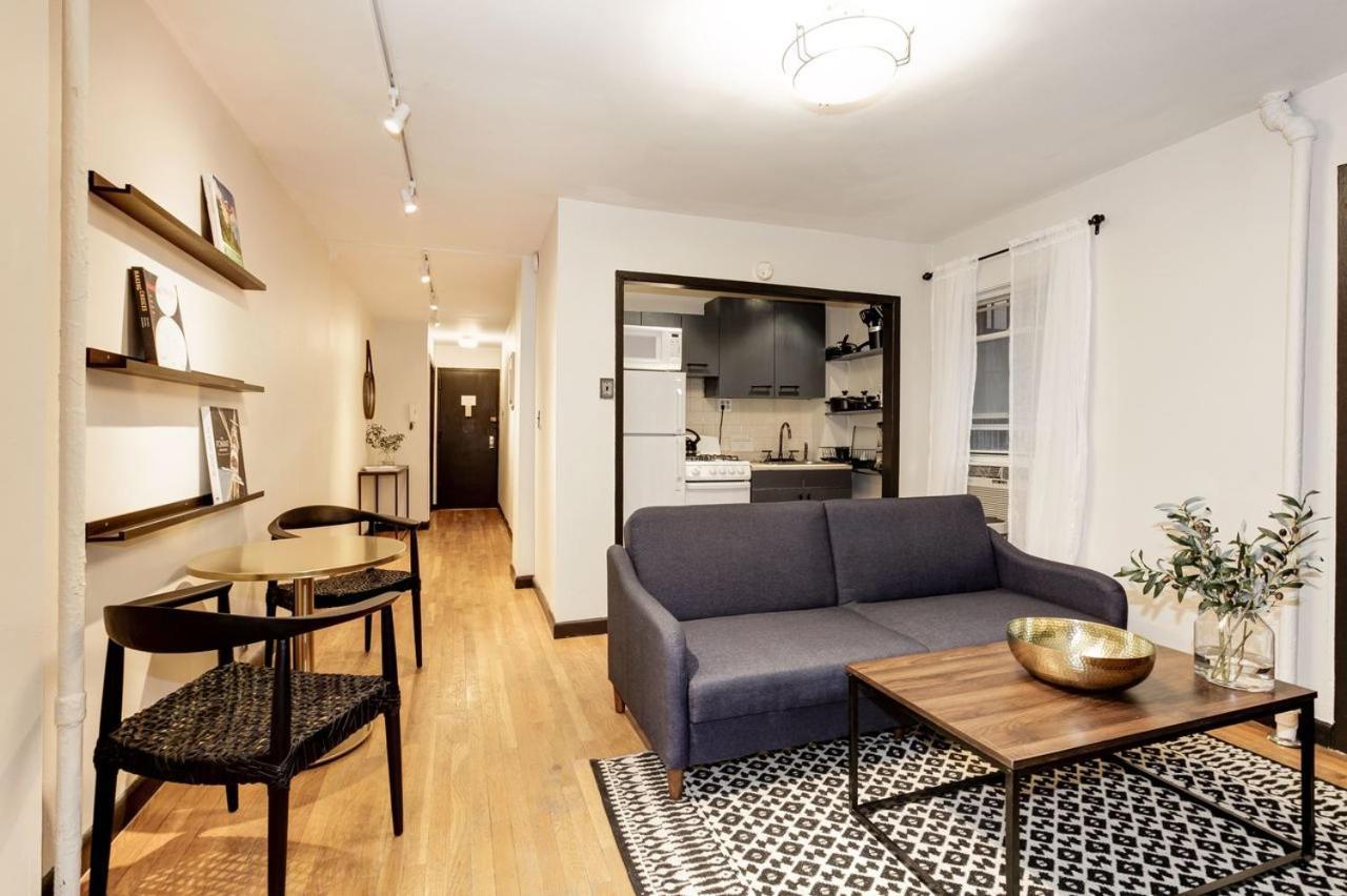 Furnished 103 Upper West Side *