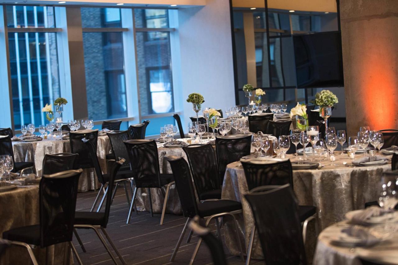 Renaissance Midtown Hotel 4*