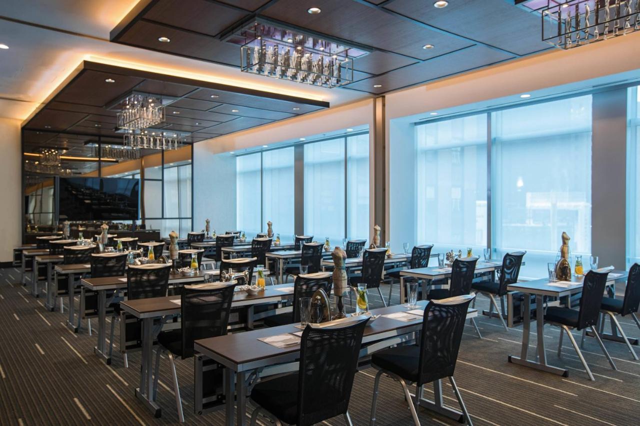 Hotel Renaissance Midtown New York