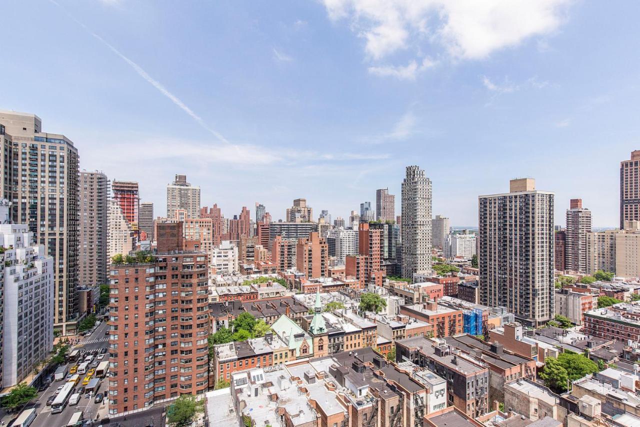 Ues W Balcony Gym Doorman Nyc-89 Apartment