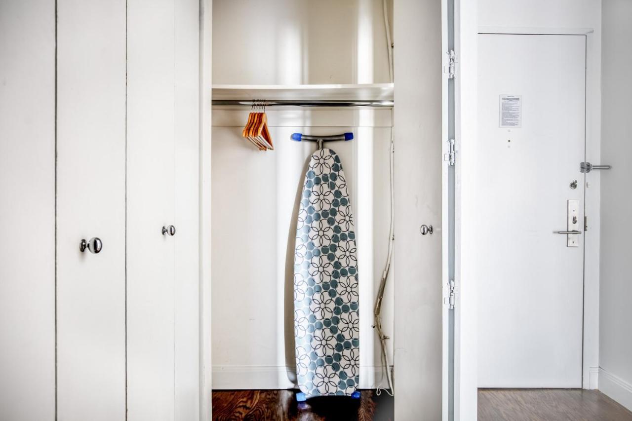 Ues W Balcony Gym Doorman Nyc-89