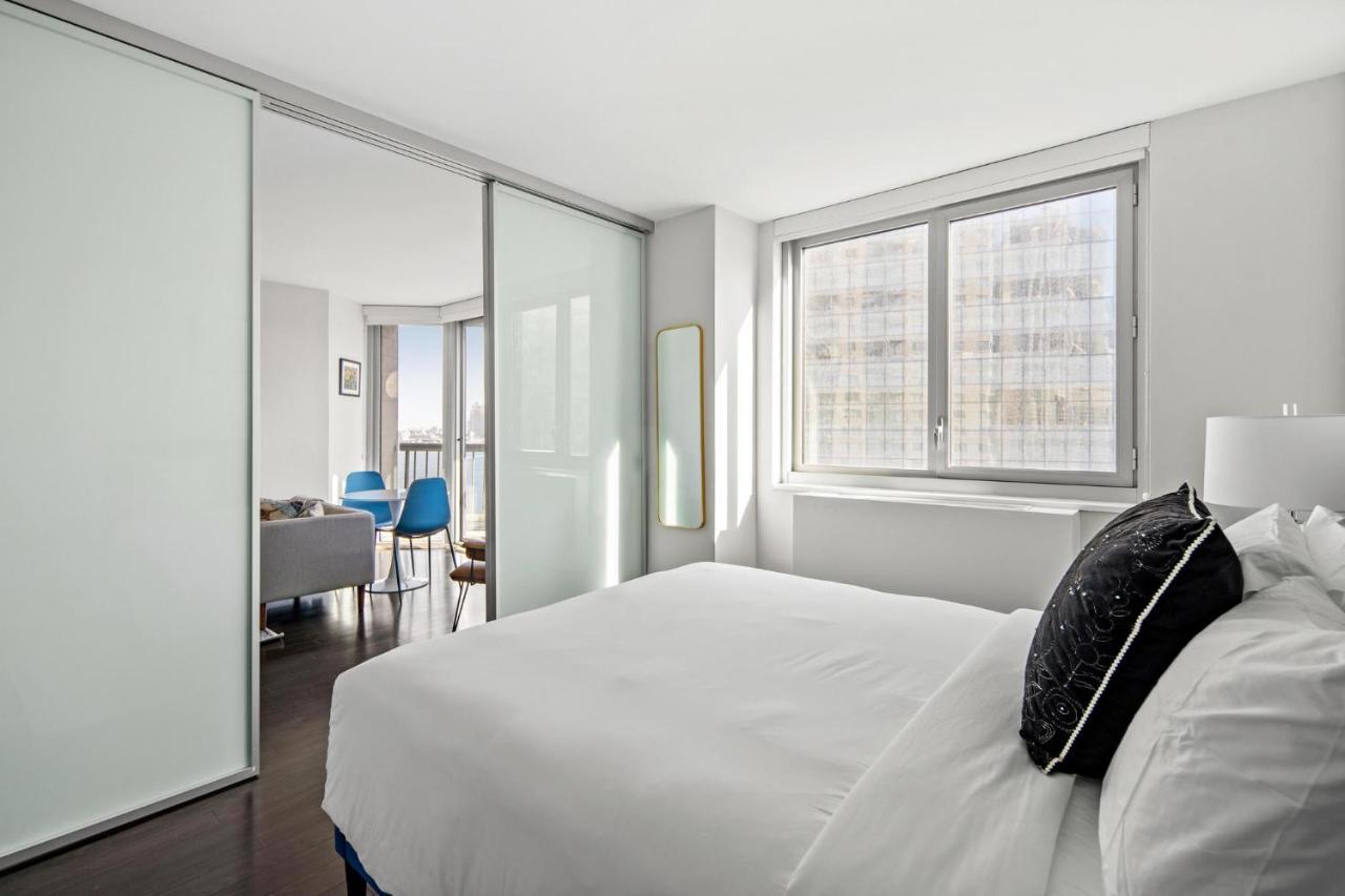 Apartment Picturesque 1br In Nyc Balcony *