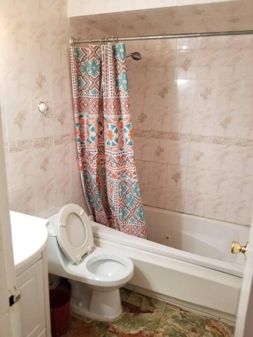 Private Near Ferry And Park * New York