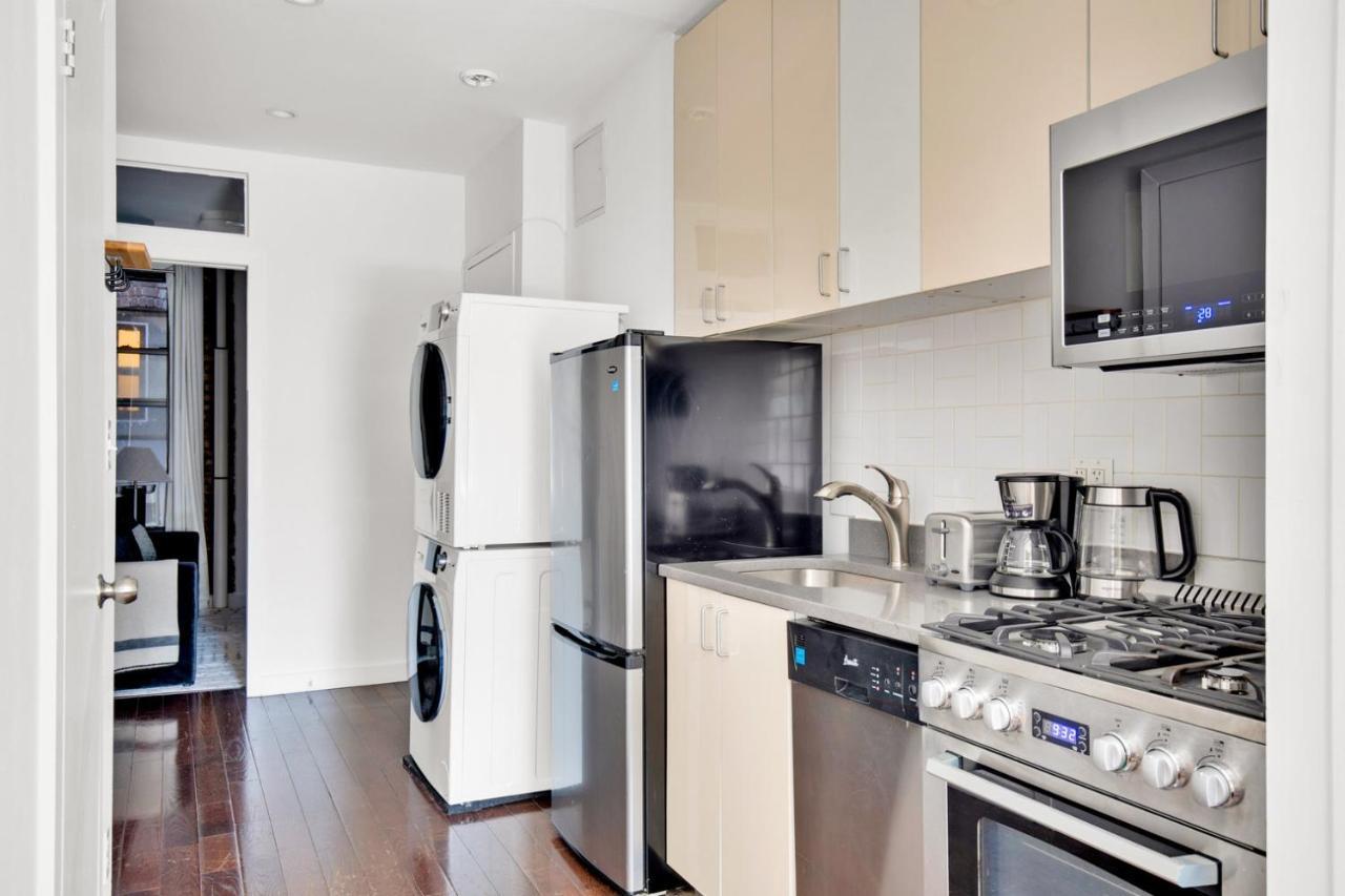 Les 1br W Wd Nr Bd Train Park Nyc-825 *