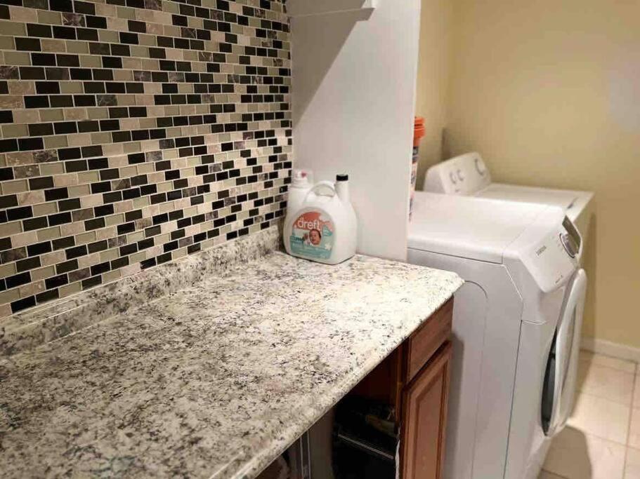 Apartment The Circle Near Jfk + Shopping Mall New York