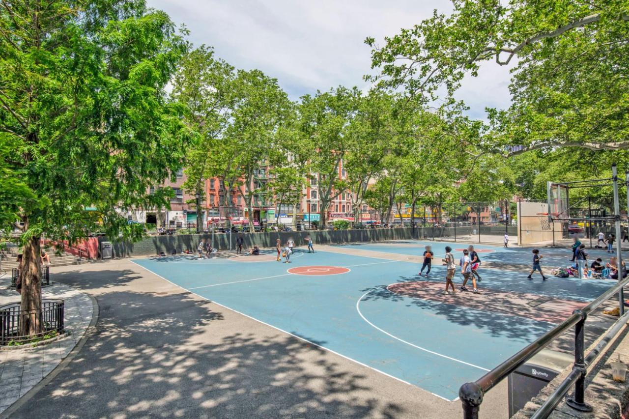 Les 1br W Wd Nr Bd Train Park Nyc-825 Apartment