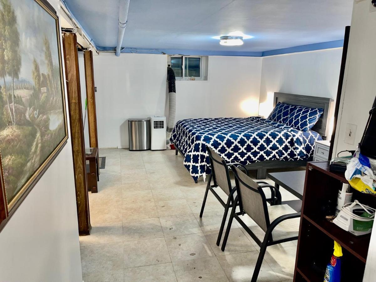 Lga Airport Near, Walk In Bsmt In A Private House! Appartement New York