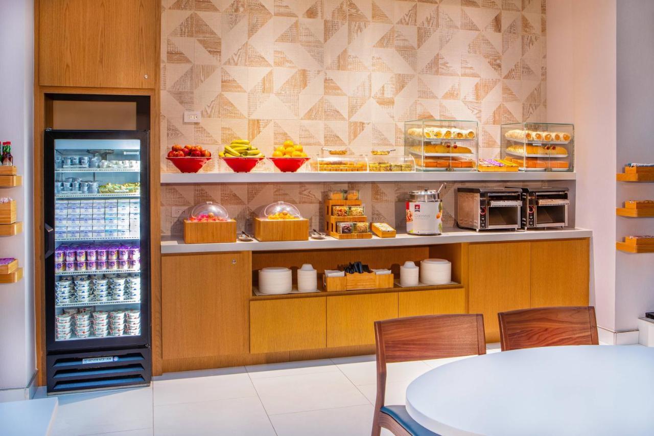 Hotel Fairfield By Marriott Manhattan Times Square