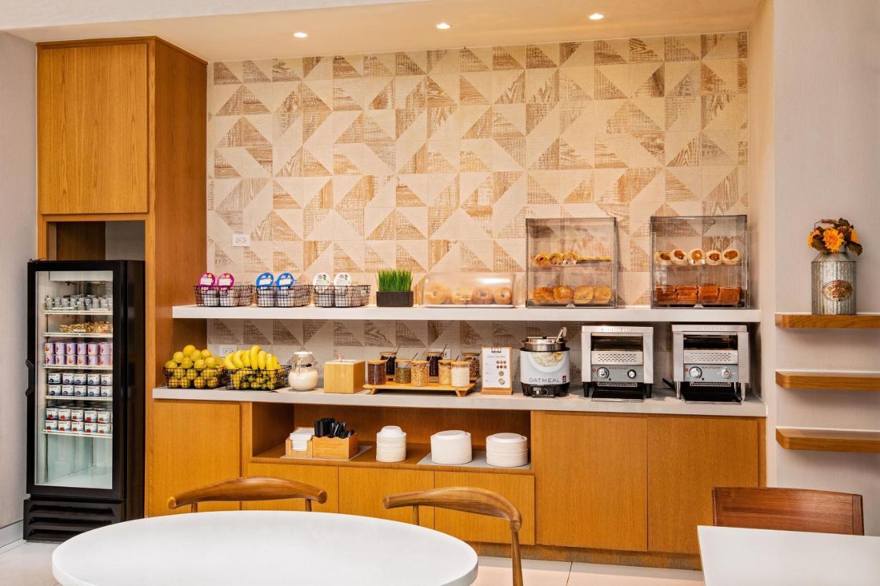 Hotel Fairfield By Marriott Manhattan Times Square New York