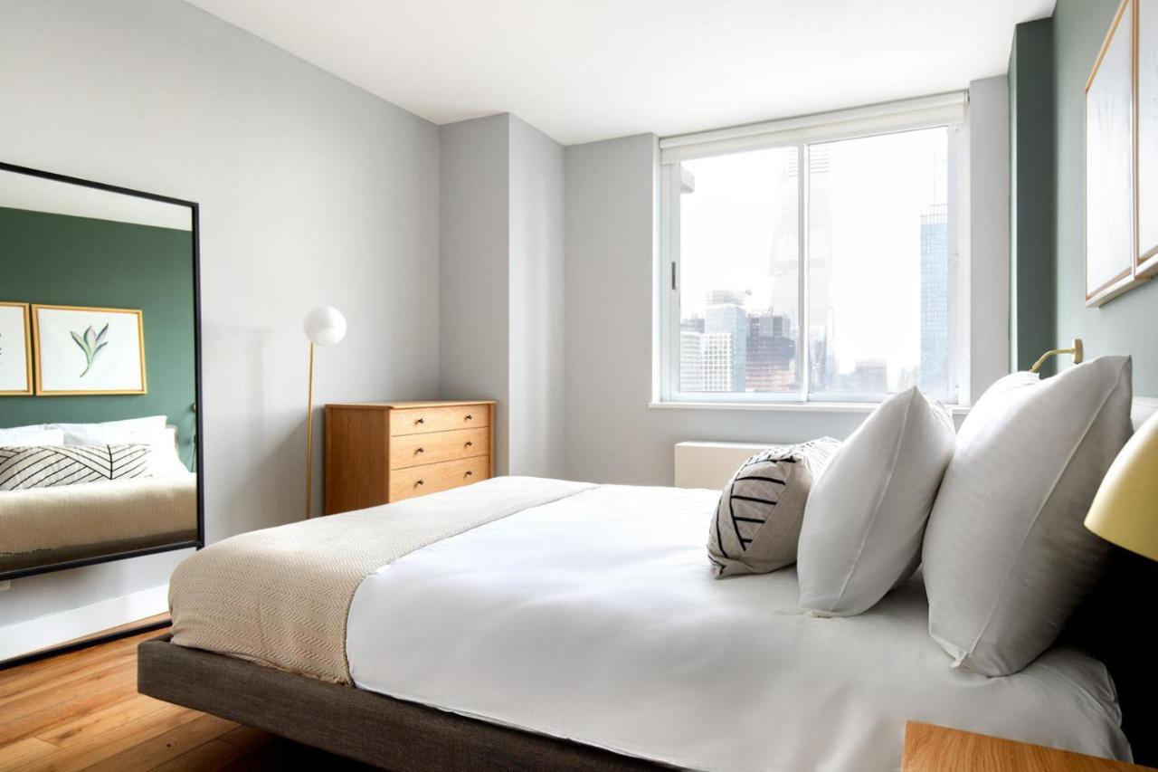 Hells Kitchen 1br W Pool Gym Dm Nr Subway Nyc-482 Apartment