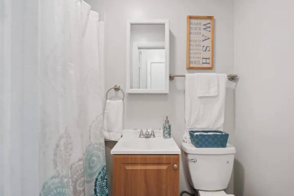 Central 2br - Walking Distance To Times Square New York