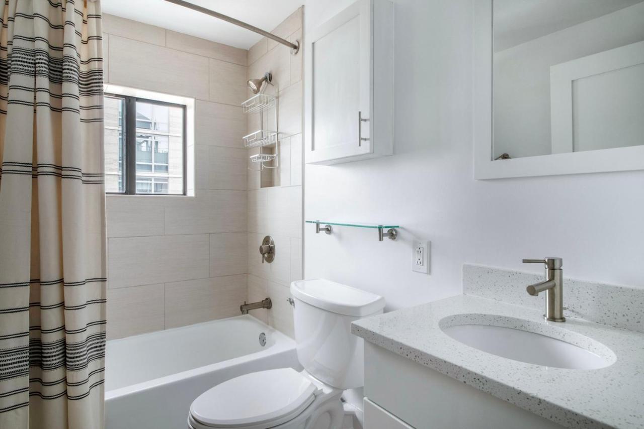 Ues 1br W Gym Nr Museums Art Galleries Nyc-1179 Apartment *