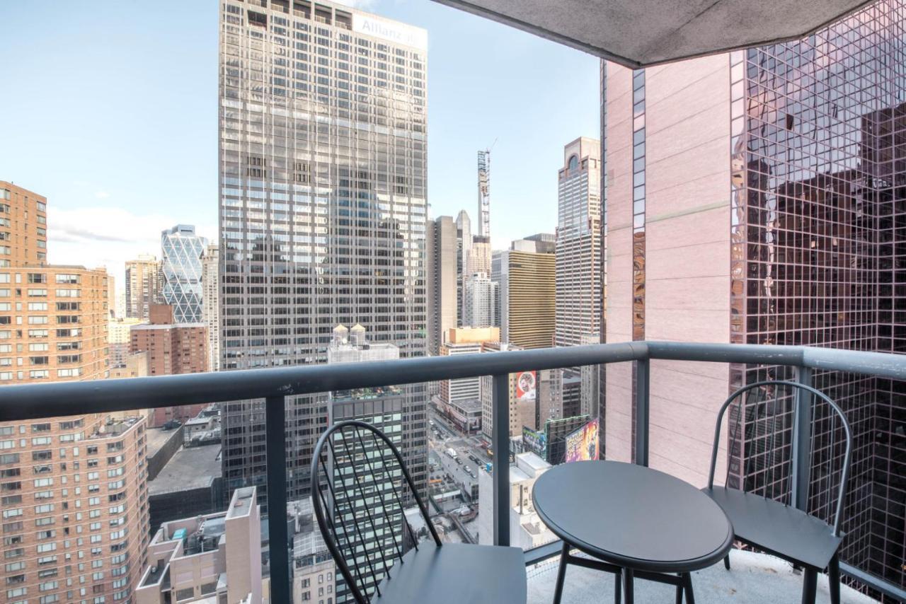 Midtown 2br W Pool Gym Roof Nr Subway Nyc-385 New York