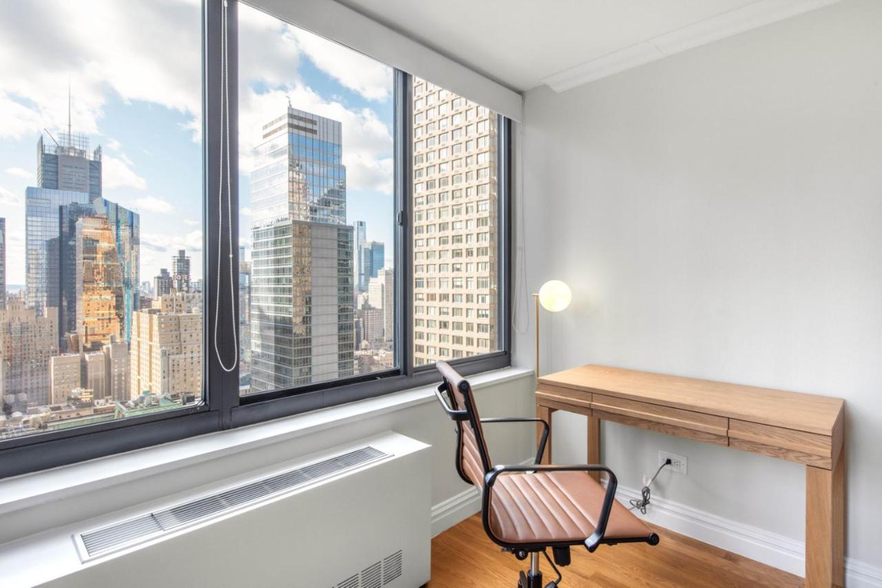 Midtown 2br W Pool Gym Roof Nr Subway Nyc-385