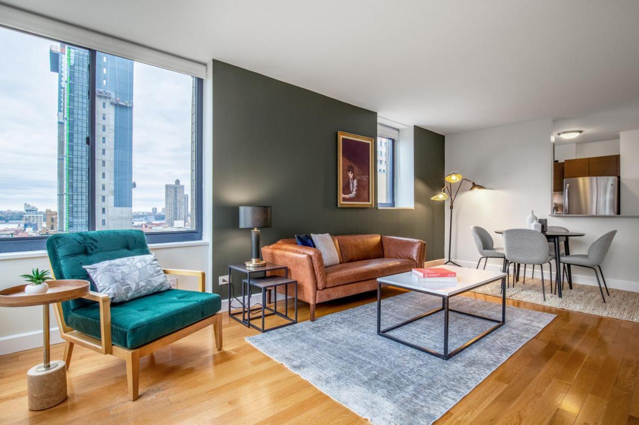 Midtown 1br W Pool Gym Parking Nr Times Sq Nyc-378 * New York