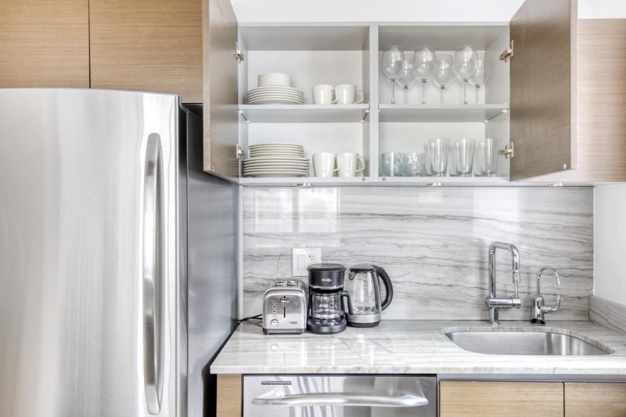 Midtown 1br W Dm Elevator Gym Nr Times Sq Nyc-798 Apartment