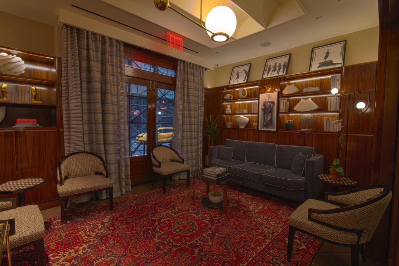 Iroquois Times Square 5*