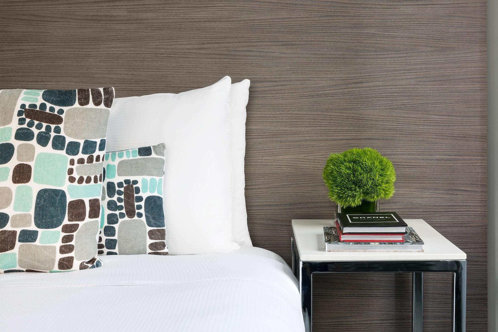 Hotel Paramount Times Square - A Generator