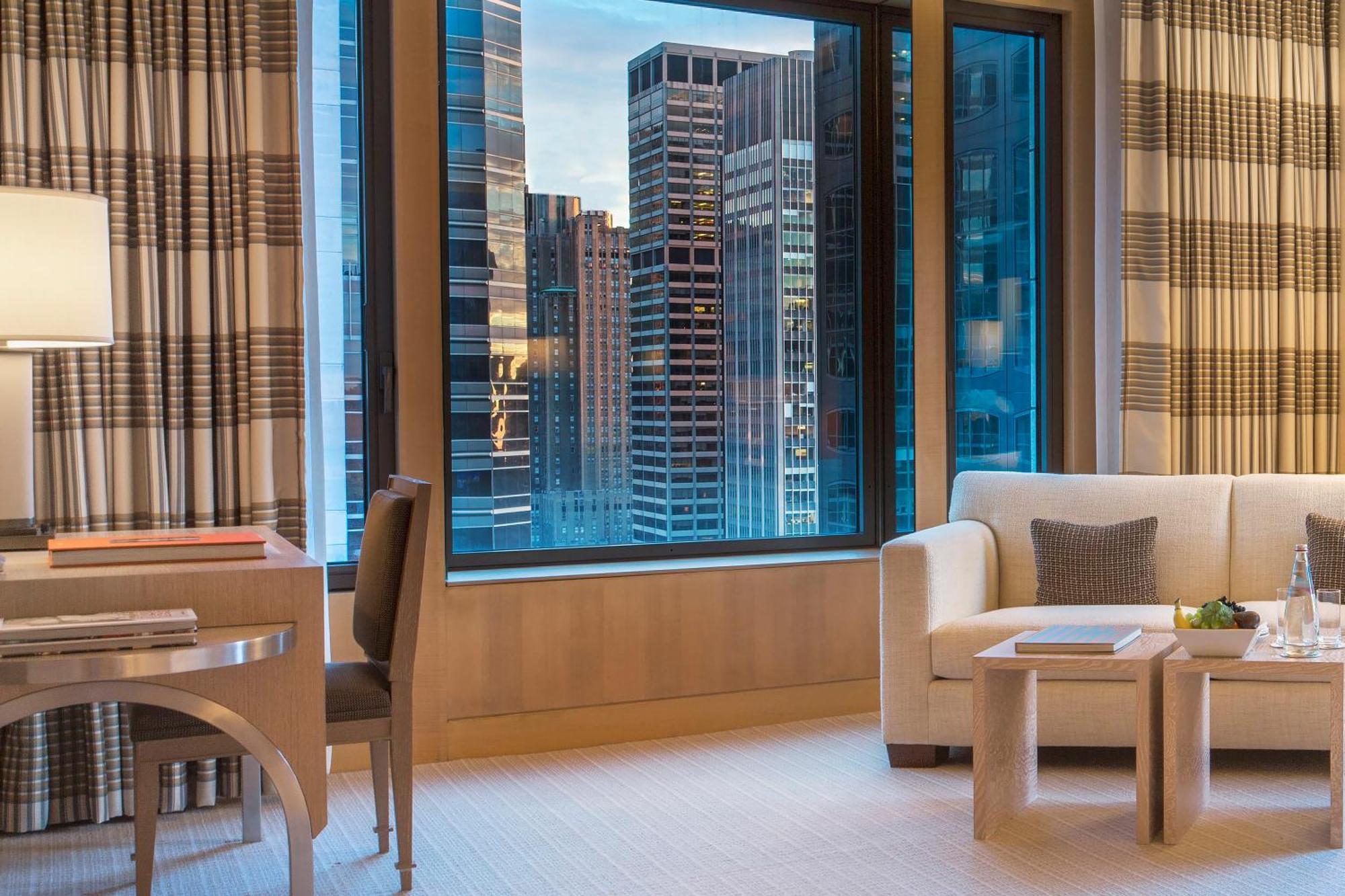 Four Seasons Hotel 5*