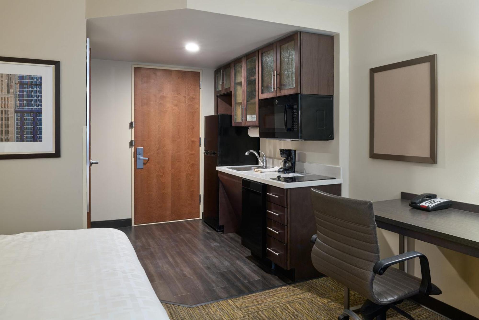 Candlewood Nyc -times Square By Ihg 3*