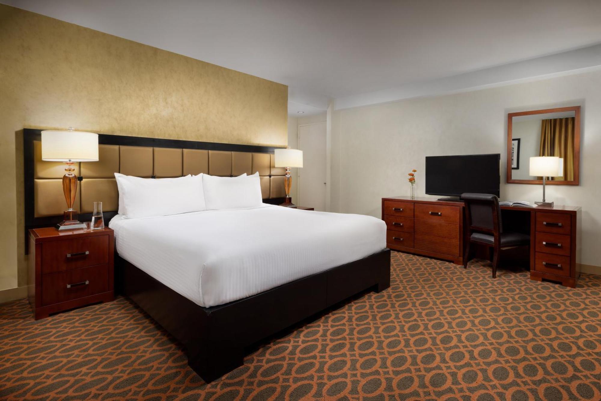 Millennium Broadway Times Square 4*