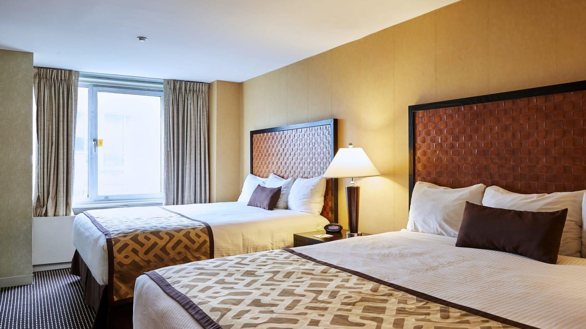 Hotel The Skyline 3*