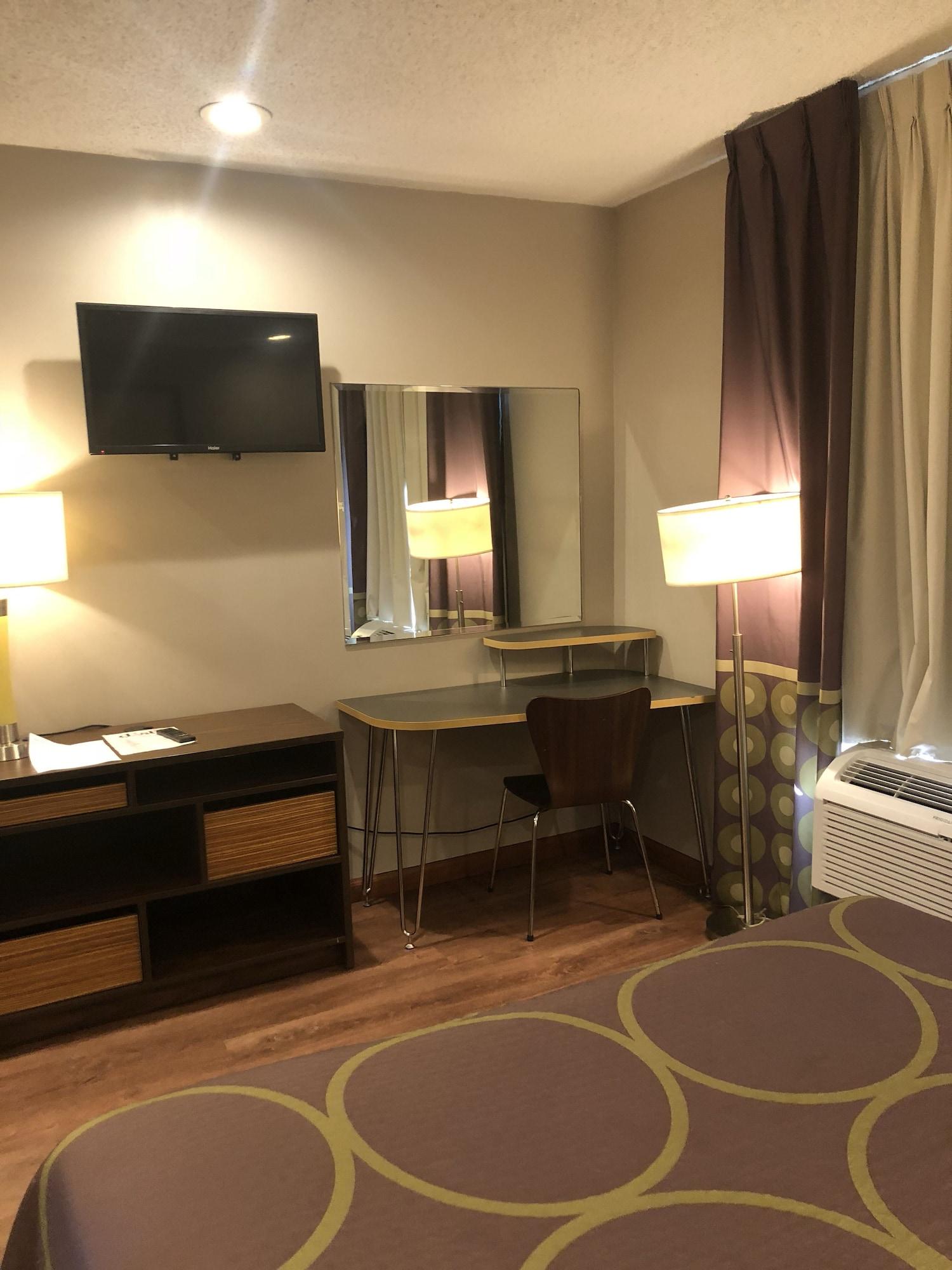 Super 8 By Wyndham Jamaica North Conduit 2* New York