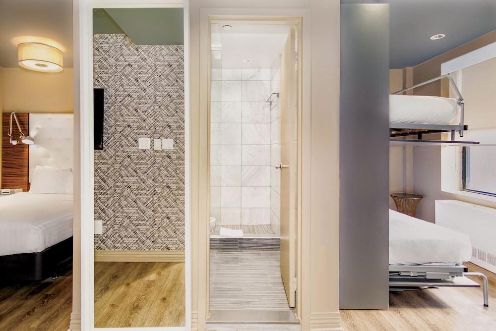 The Gallivant Times Square 4*