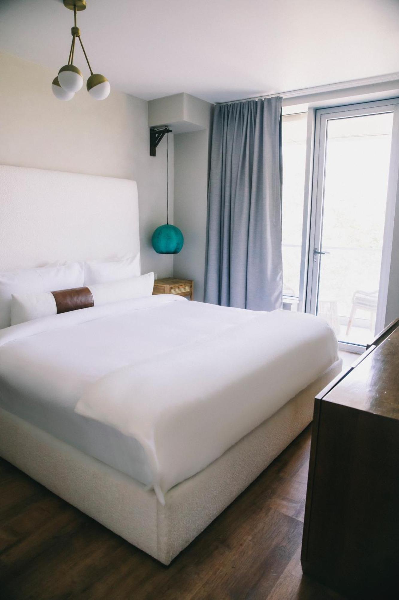 Coda Williamsburg Hotel