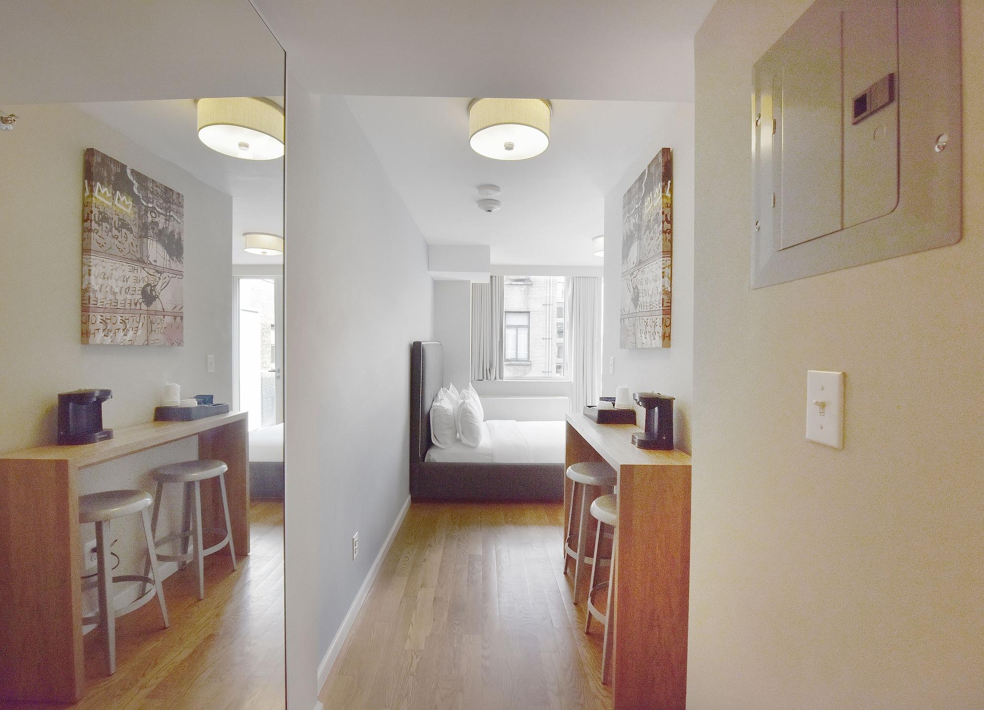 32 32 Hotel 4*