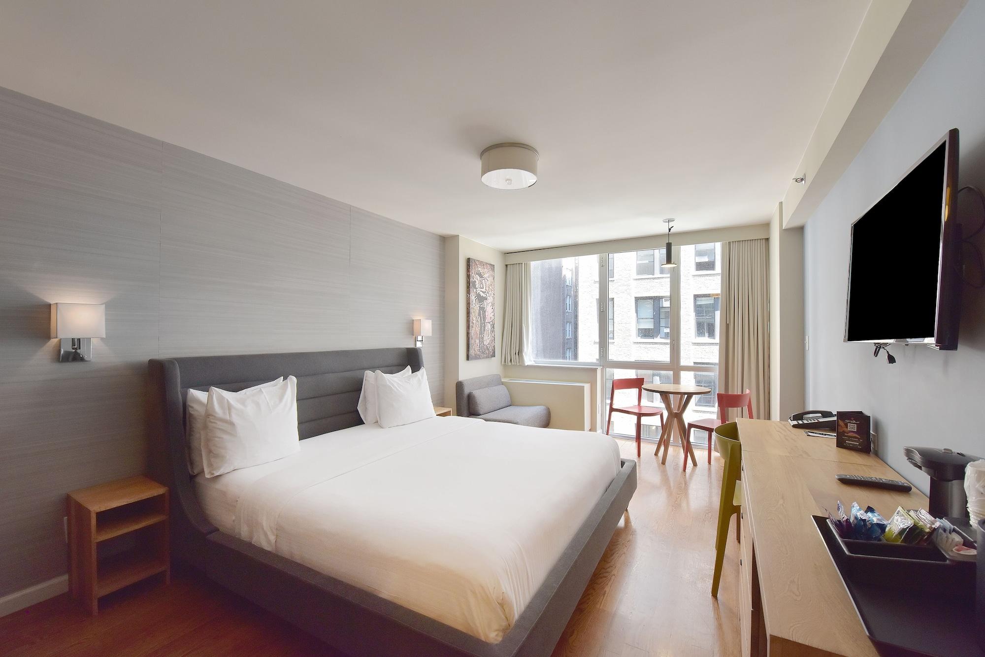 32 32 Hotel