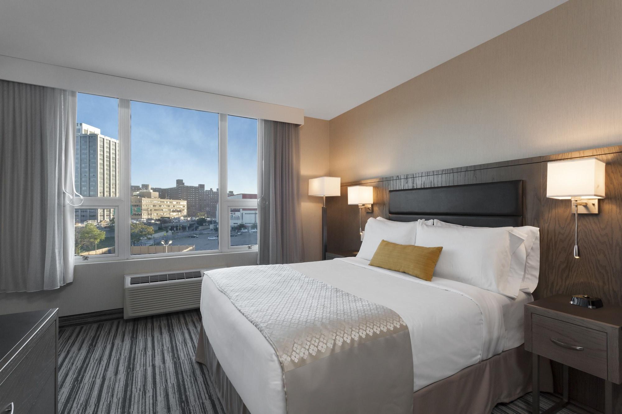 Wyndham Garden Laguardia South Hotel New York