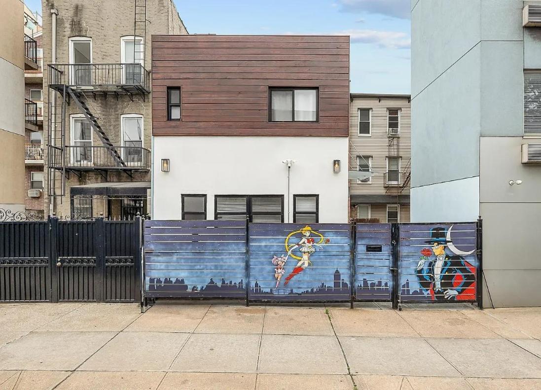 Séjour chez l'habitant Private Hot Tub-private Gated Sailor Moon House In Williamsburg W Gym New York
