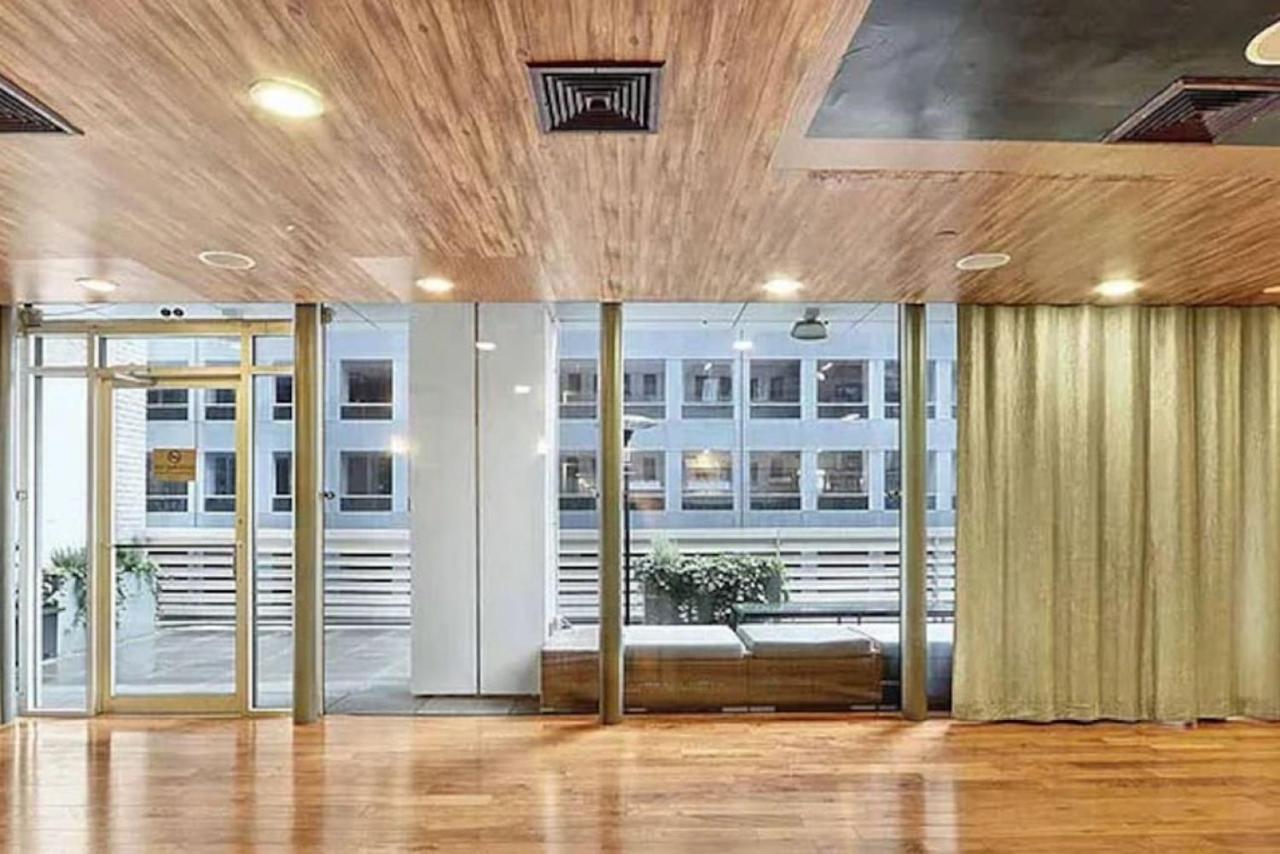 Beautiful 2bd With A Gym Near Times Square Appartement *