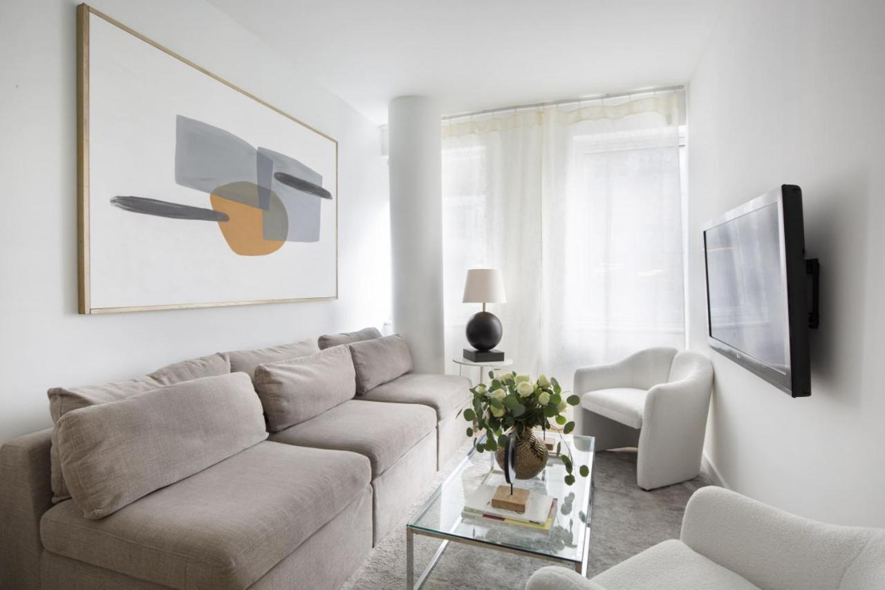 Modern 2bd In Midtown With Washer And Dryer In-unit Apartment New York