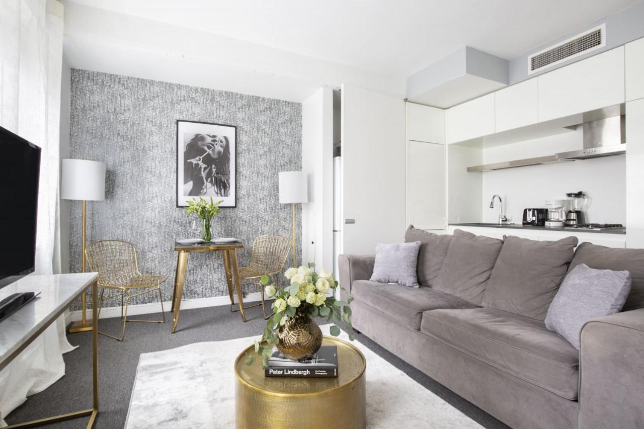 Perfectly Located 2bd Near Times Square With Gym