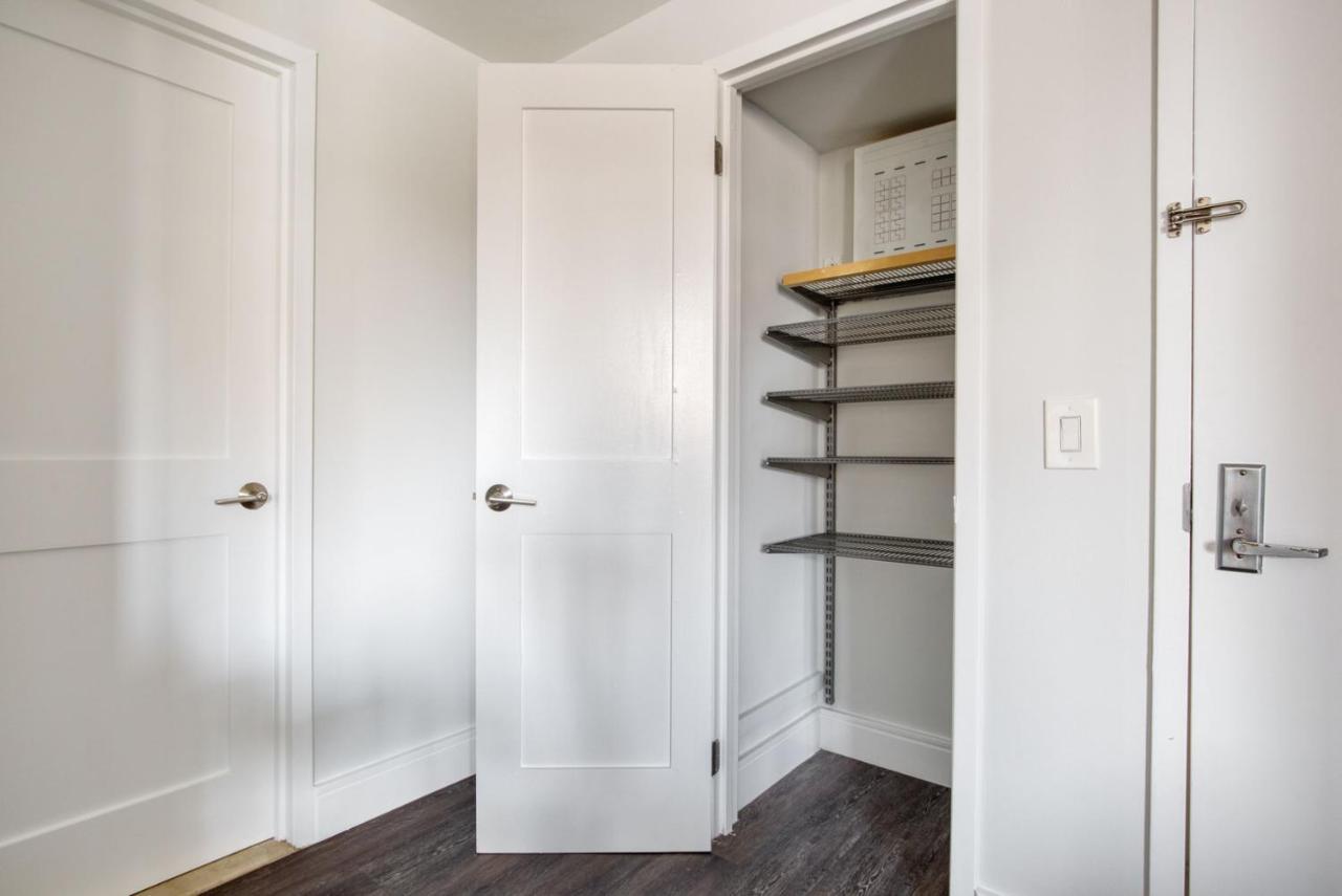 Ues 1br W Elevator Doorman Nr Museums Nyc-1210 *